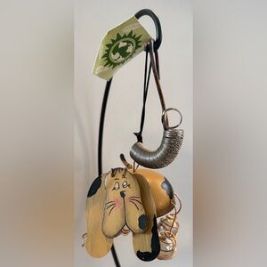 New- Hand painted Dog 🐶 bouncy sun catcher. Metal springs. 3 x 3.5 in #37947